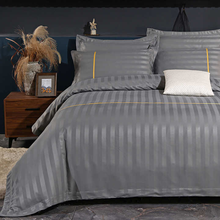 مجموعة غطاء لحاف بشريطي حديث للفنادق . Modern Luxury Hotel Stripe Duvet Cover Set Available in