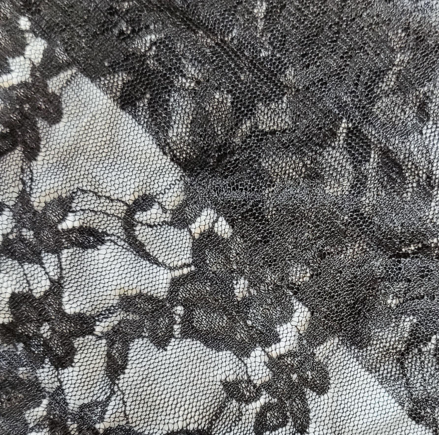 قماش دانتيل