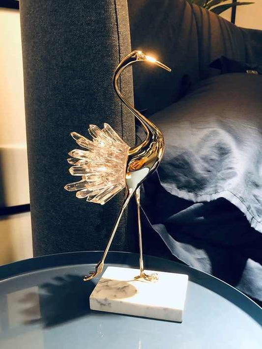 زينة منضدية ذهبية للديكور المنزلي -