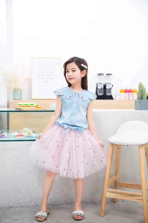 مجموعة فساتين للبنات -Girls' dresses collection
