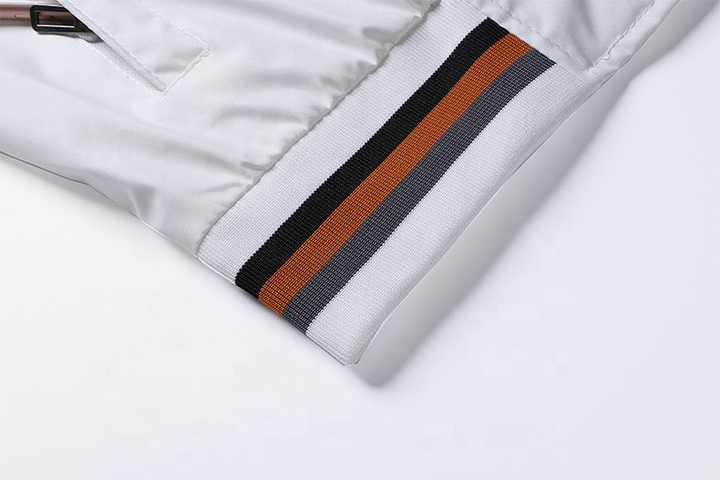 ملابس رياضية كاجوال