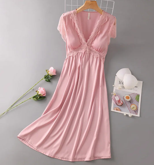 بيجامة نوم نسائية مثيرة