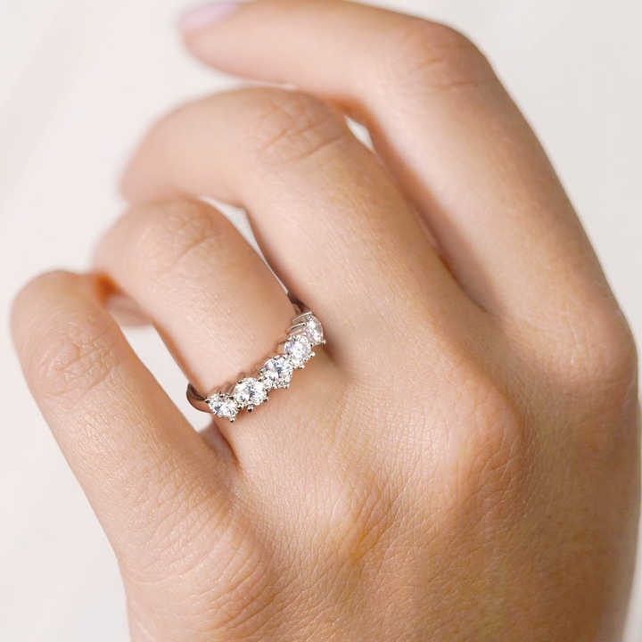 Women's wedding rings