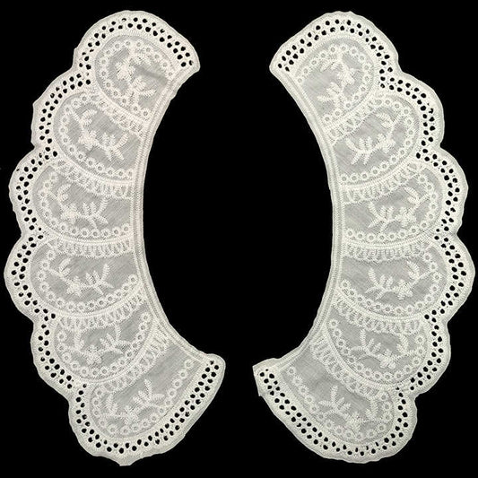 Children's accessories Children's lace accessories with carved holes