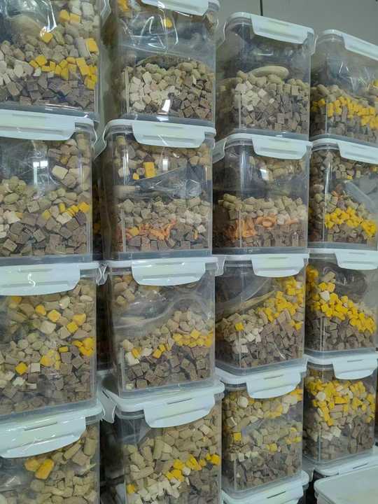 Bowls and Feeders - Dog Treats,