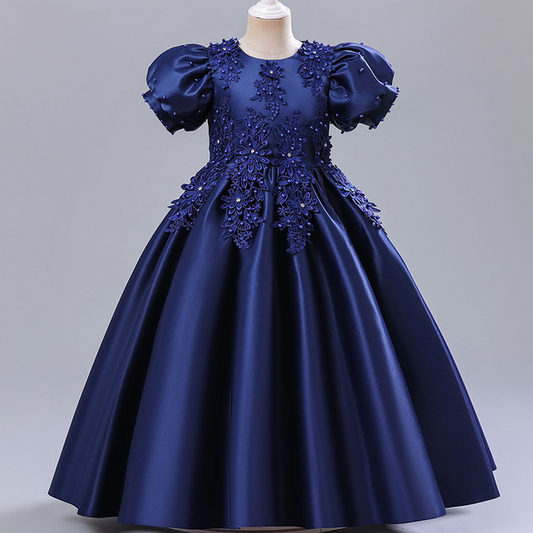 فستان جديد للأطفال