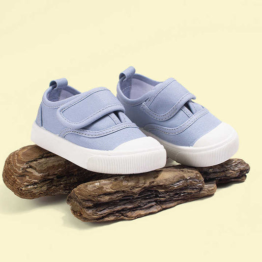 أحذية قماشية جديدة للربيع للأولاد أحذية أطفال . New Spring Boys Canvas Shoes Children