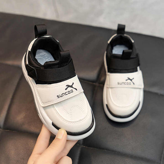 Fashionable sneakers for boys