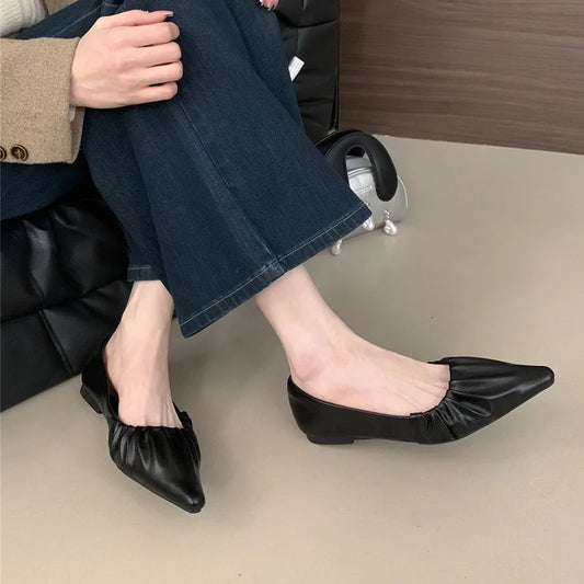 أحذية مسطحة مريحة - Comfortable Flat Shoes