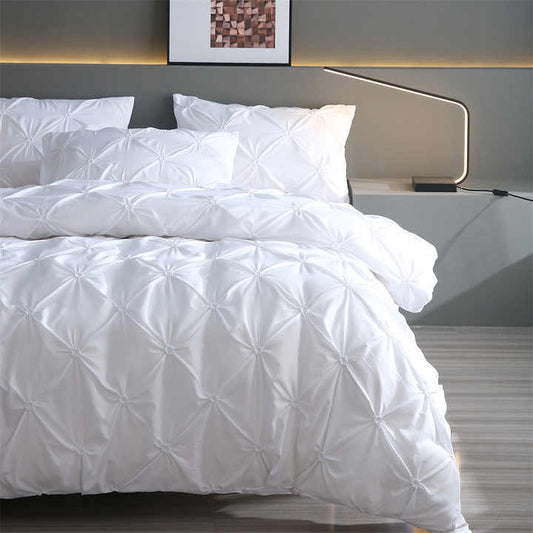 طقم مفارش سرير فاخر خفيف . Luxury lightweight bed sheet set