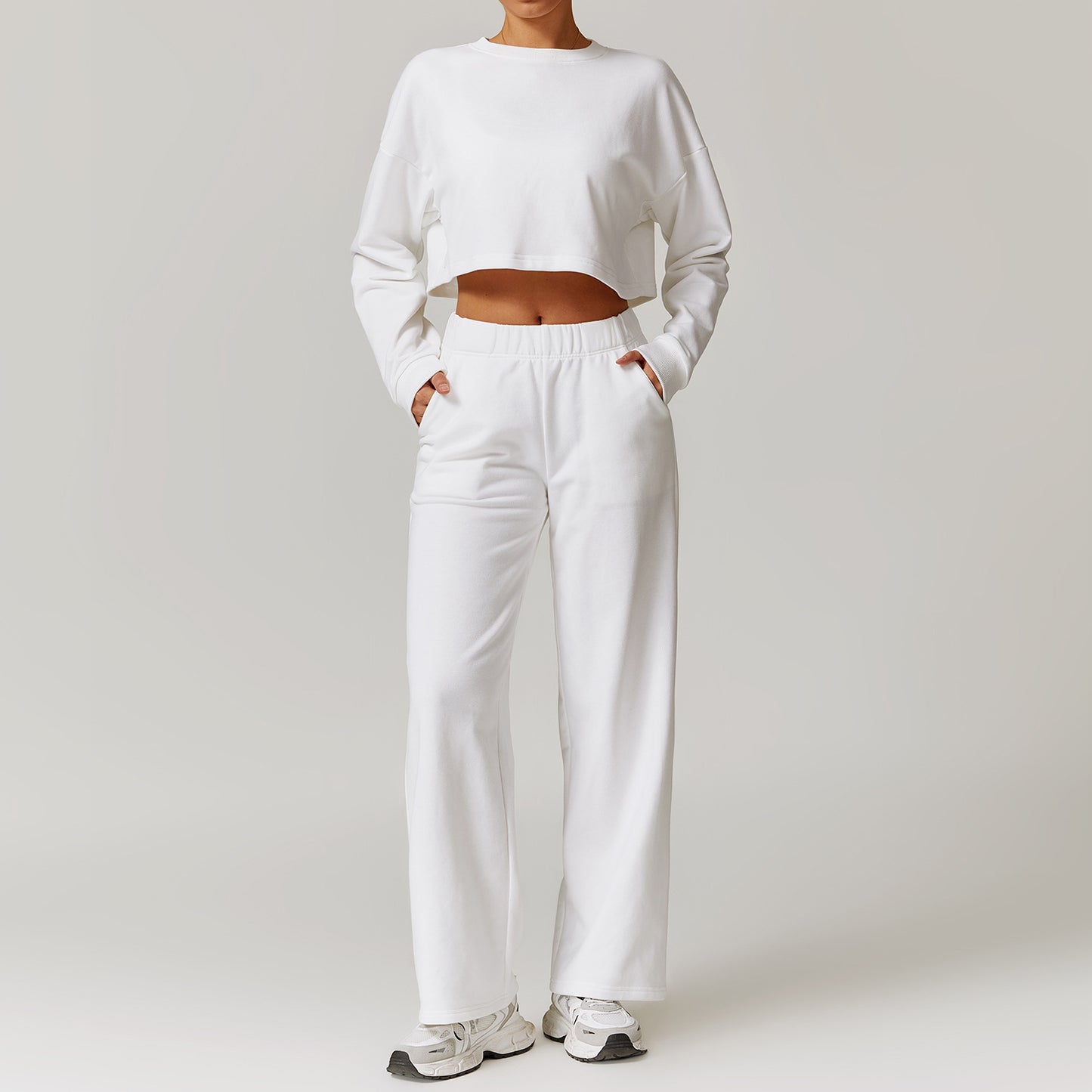 اطقم نسائيه