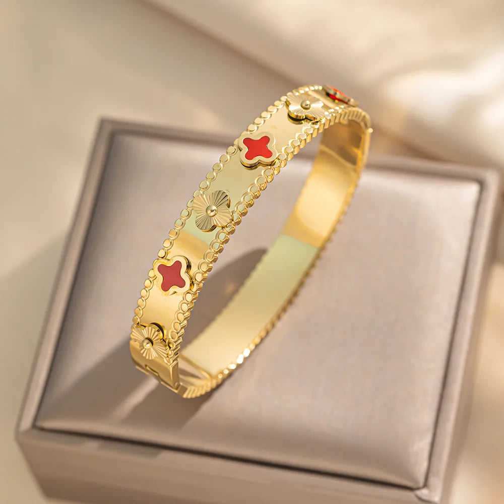اسوار نسائي , Women's bracelet