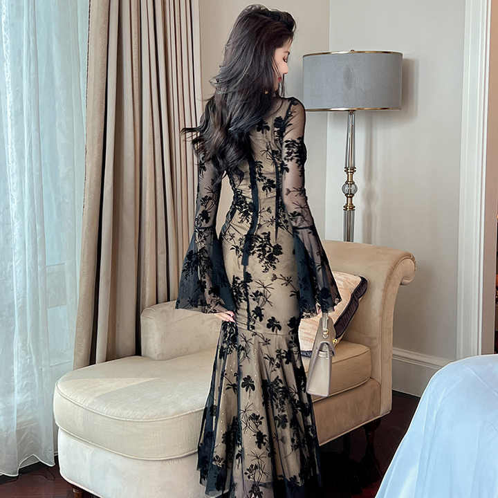 فستان نسائي طويلة انيق للحفلات