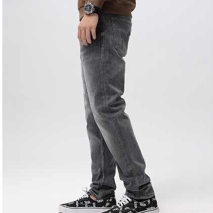 Best-selling men's pants