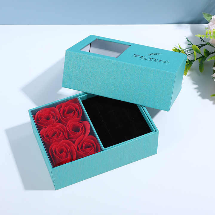 صناديق هدايا