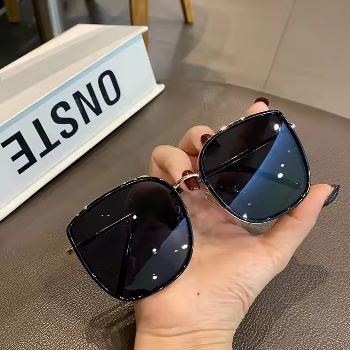 New Large Frame Women's Sunglasses Luxury High Quality Women's Sun Glasses Outdoor Sun Protection Shading Women's Eyewear
