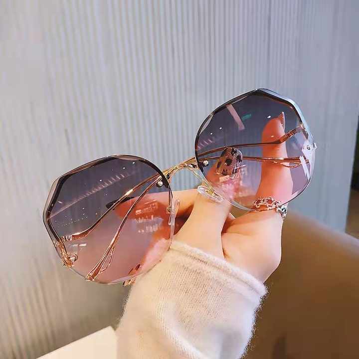 نظارات شمسية نسائية Women's sunglasses