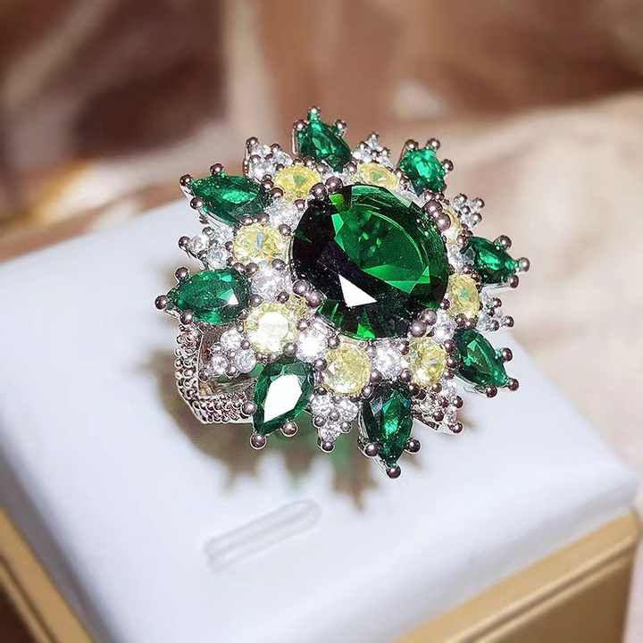 Luxury zirconia ring