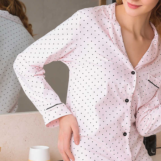 بيجامة نوم نسائية مثيرة