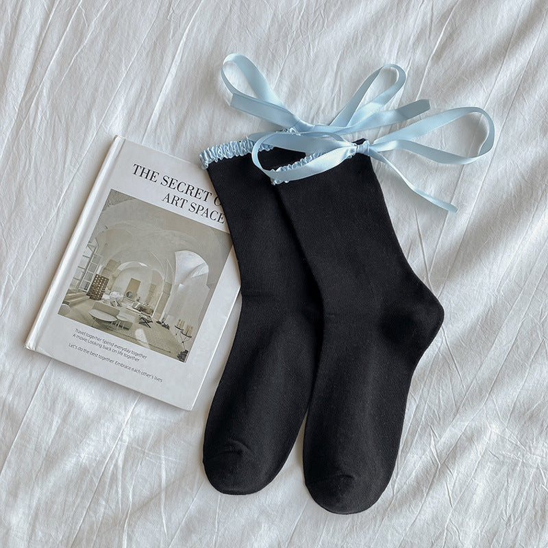 جوارب نسائيه