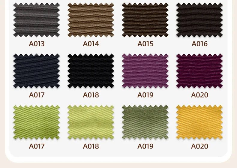 أريكة وكرسي وطاولة