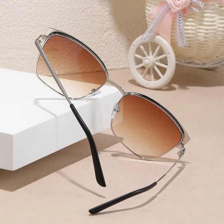 نظارات شمسية جديدة نسائية New Women's Cat Eye Sunglasses