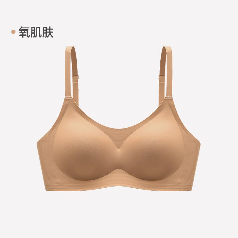 ملابس نسائية داخلية