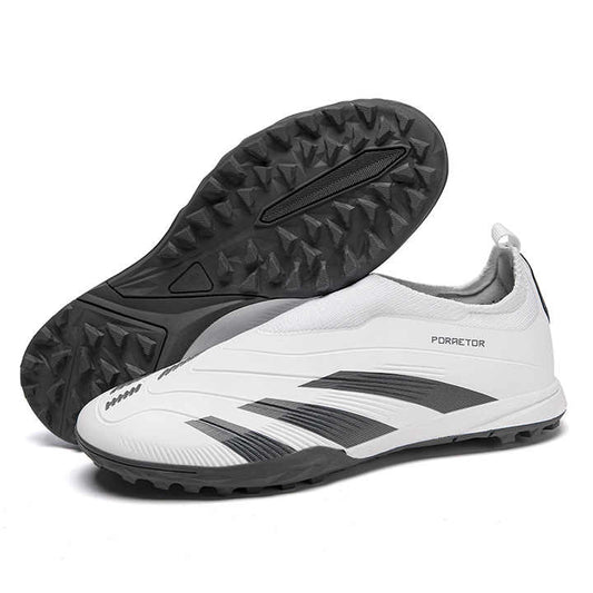Breathable soccer training shoes