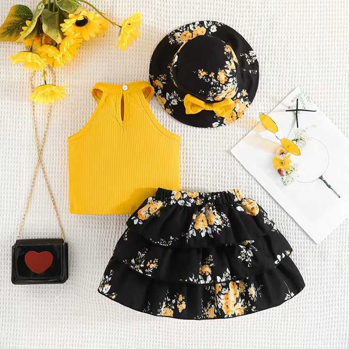 Newborn girls clothes