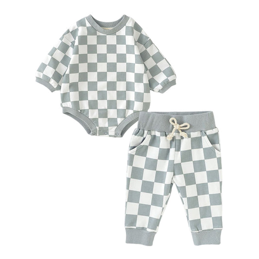 مجموعة ملابس كلاسيكية