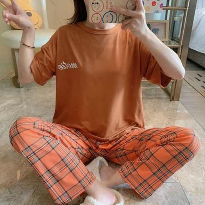 Women's long-sleeved pajamas