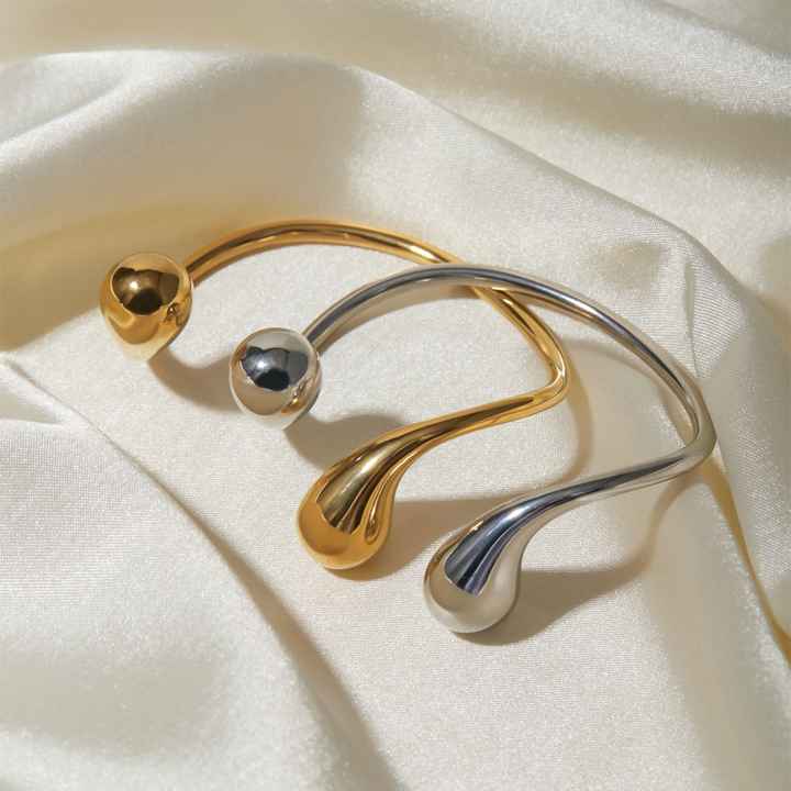 اكسسوارات أطفال اكسسوارات سوار من الفولاذ التيتانيوم المطلي بالذهب عيار 18