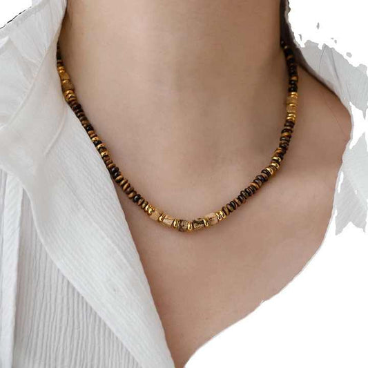 قلادة نسائية