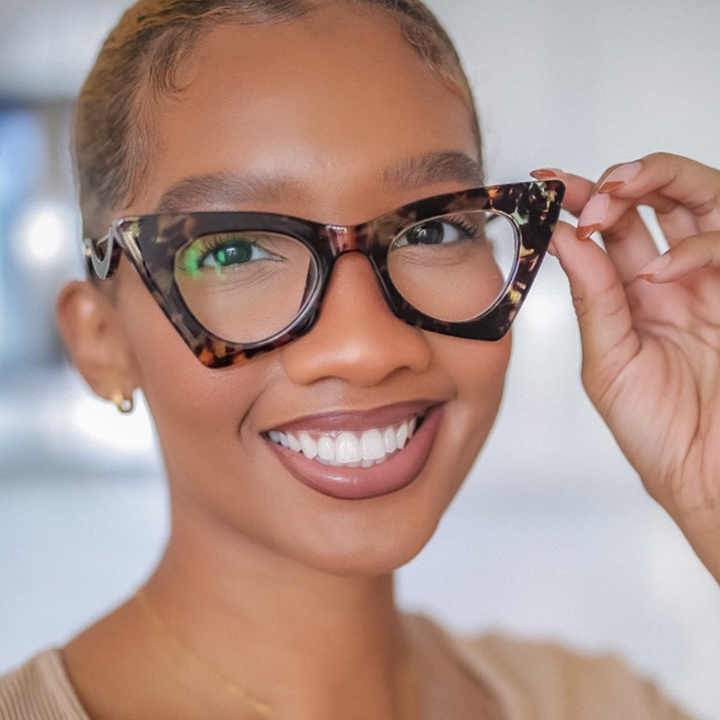 نظارات شمسيه نسائيه - Women's sunglasses