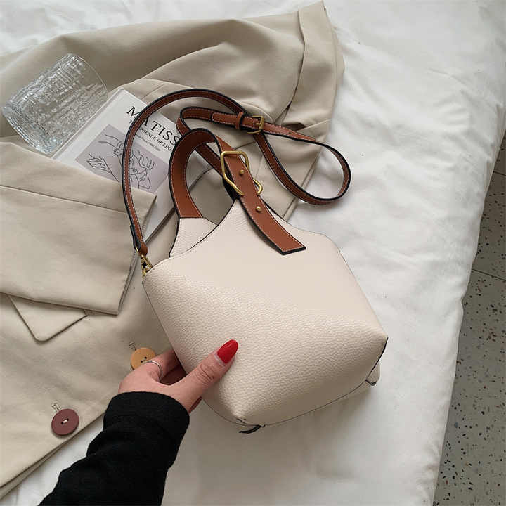 حقيبة يد عصرية للسيدات- Fashion Ladies Handbag With