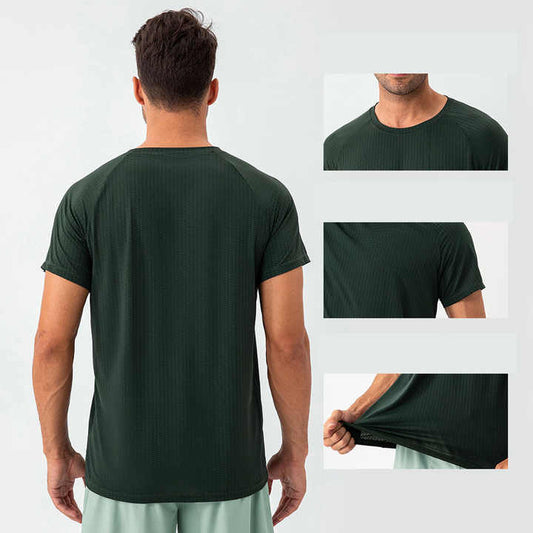 تيشرت رياضي سريع الجفاف - Quick-drying sports t-shirt