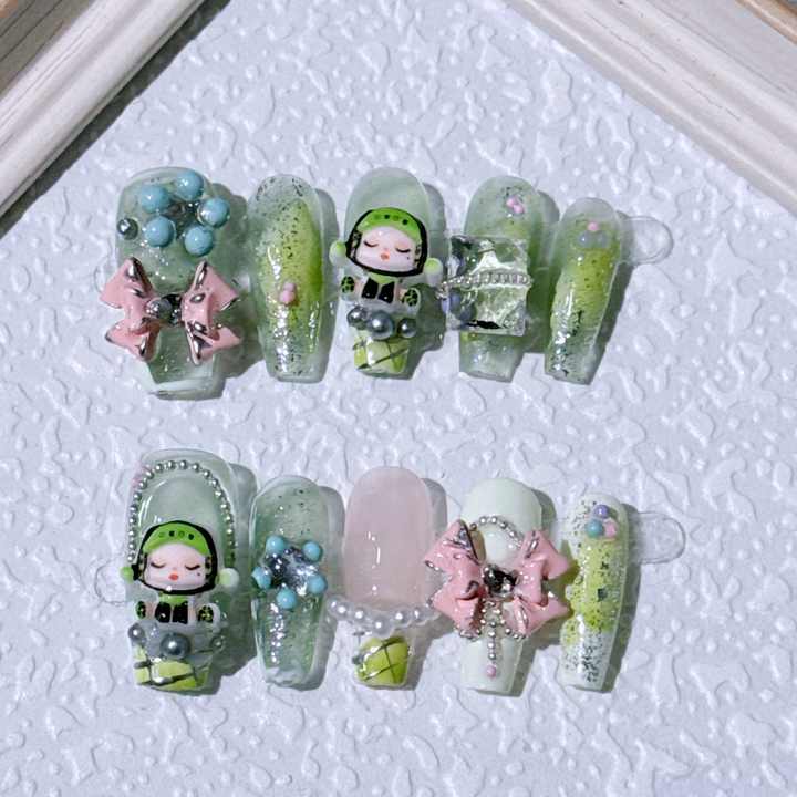 blind false nails