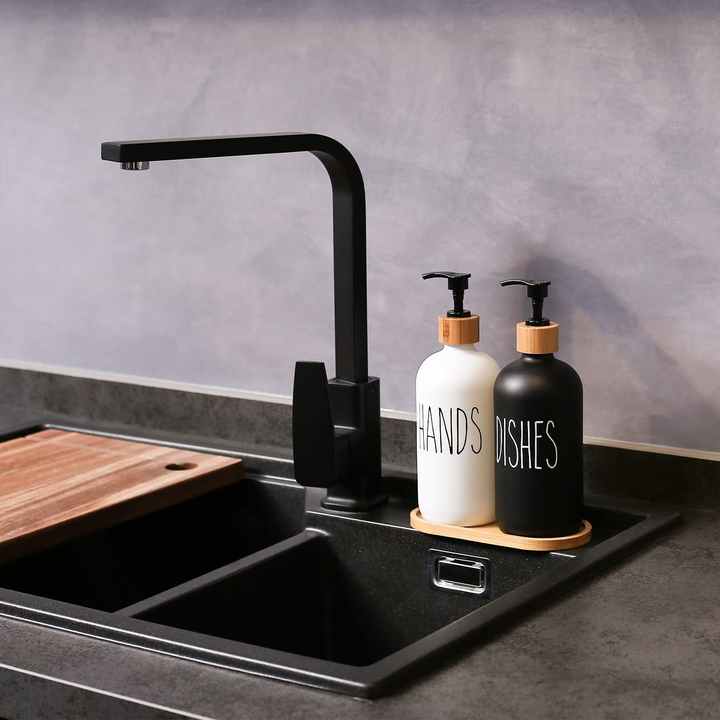 مجموعة مع صينية يد زجاجية و ، زجاجة حوض المطبخ Set with glass hand tray and kitchen sink bottle