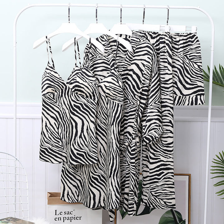 أثواب حريرية نسائية ملابس نوم للفتيات أطقم بيجامات بدلات ليلية Wholesale Women's Silk Robes Girls Sleepwear Pajama Sets