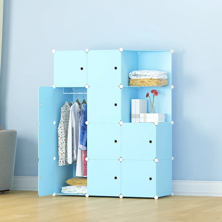 خزانه ملابس منظمة