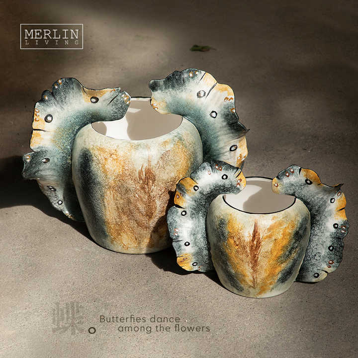 مزهرية على شكل فراشة-butterfly vase