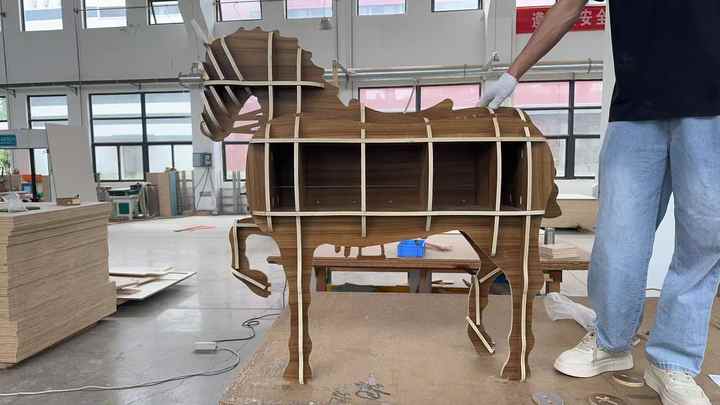 Animal shaped office cabinet