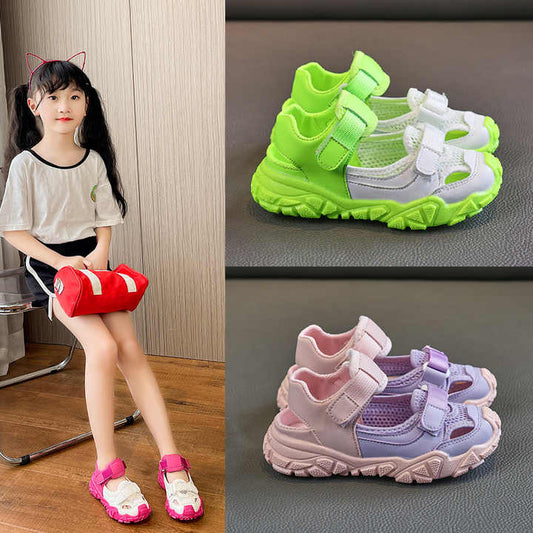 Girls' shoes