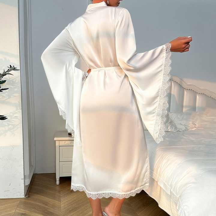 بيجامة نوم نسائية مثيرة
