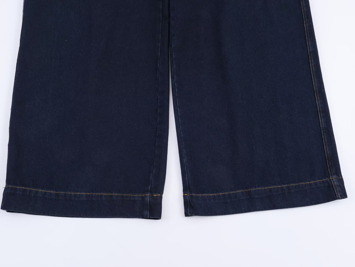 بنطلون نسائي