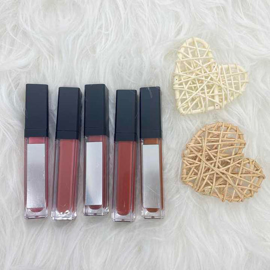 أحمر شفاه مع ضوء