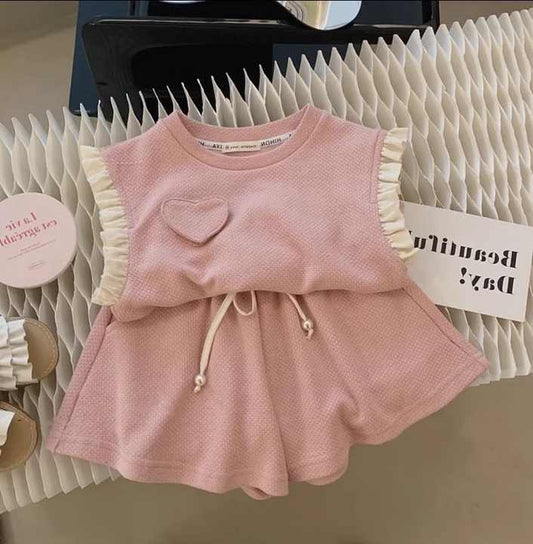 مجموعة ملابس صيفية جديدة للأم وابنتها - الأم والبنت