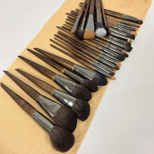 مجموعة فرش مكياج احترافية