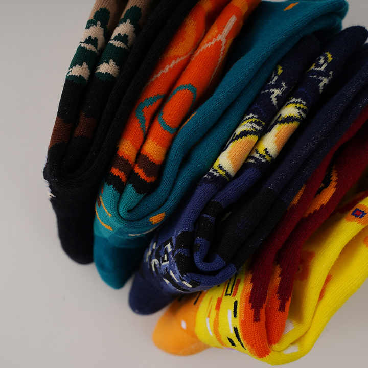 جوارب برسوم كرتونية مضحكة - طويله