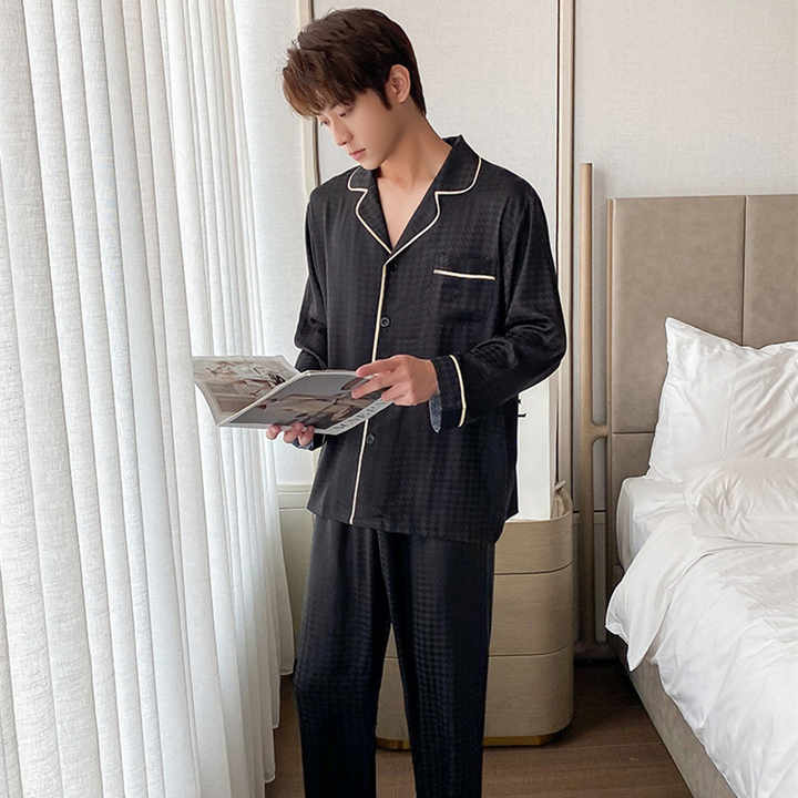 Men's Long Sleeve Sleepwear for Spring and Autumn
